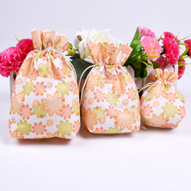 Printed nonwoven package-2
