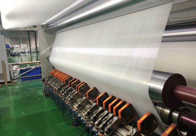 SSS nonwoven cutting